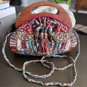 OndadeMar Embroidered Brown Cotton Handbag with Wooden Handle